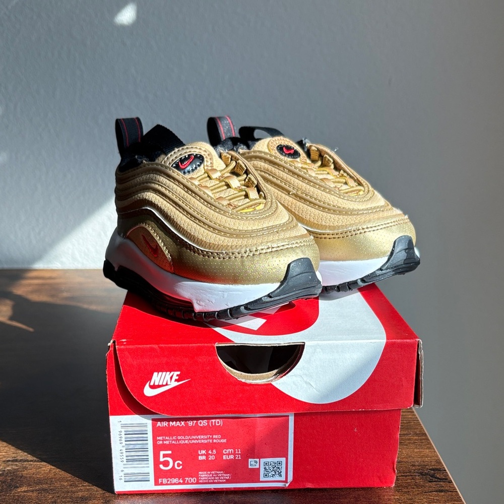Nike Air Max 97 Kids Sneakers in Gold and Black